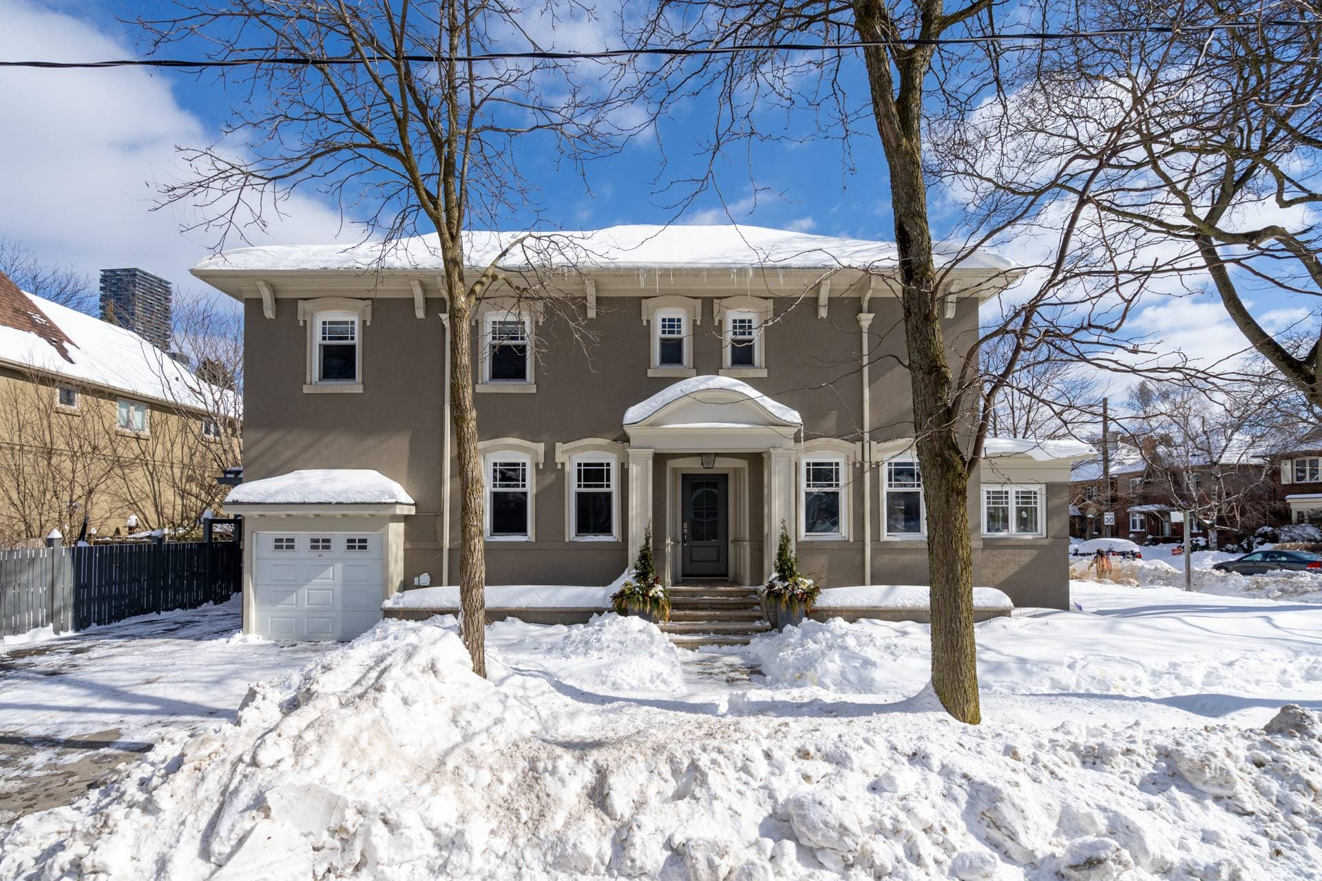 Open property gallery