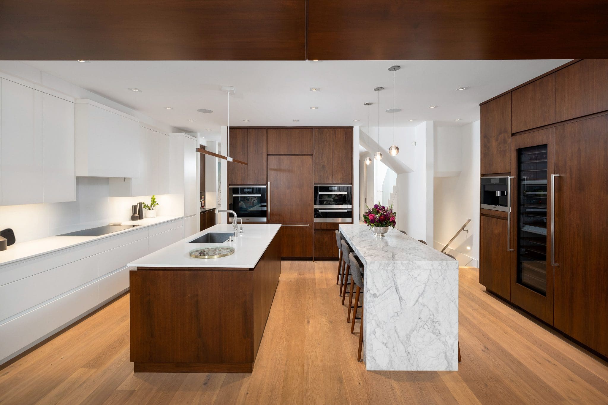 19 Woodlawn Ave W
