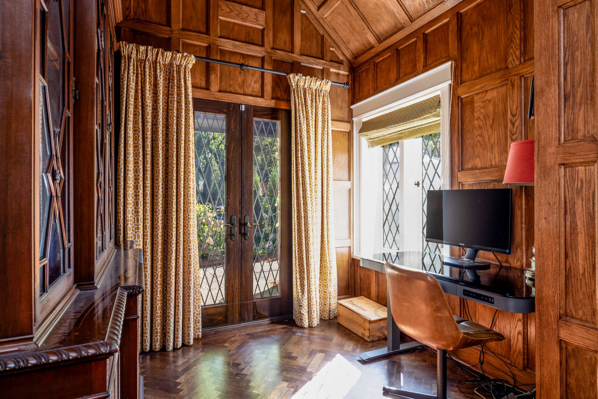 Open property gallery