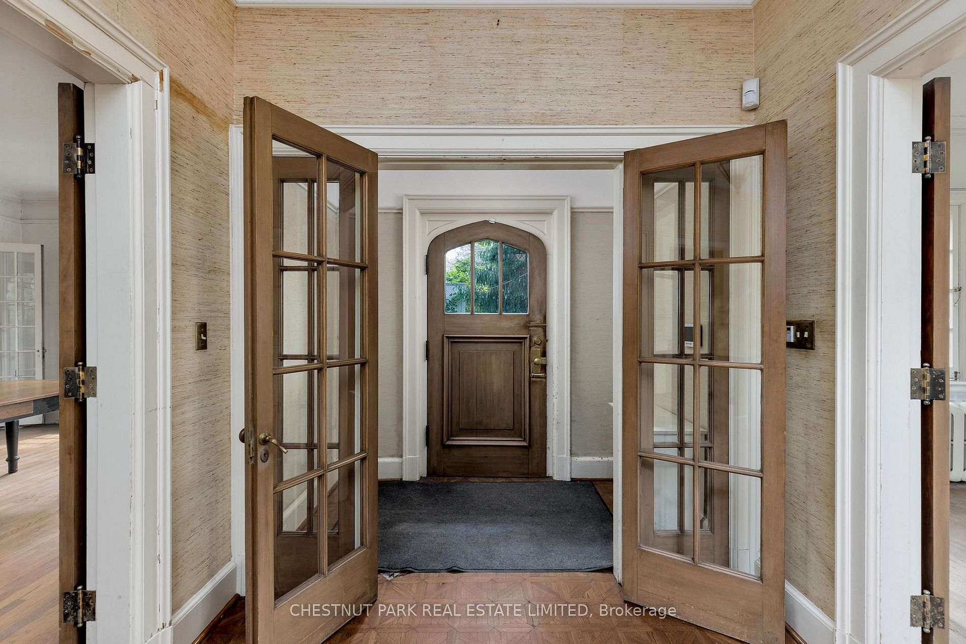 Open property gallery