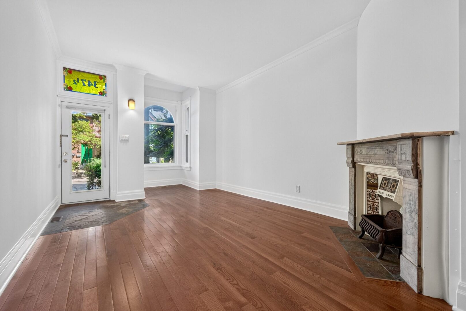 Open property gallery